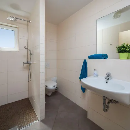 Dropuljic Apartamento Sutivan